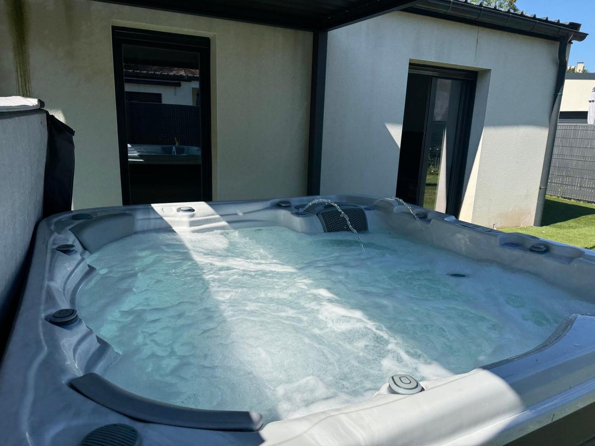 Maison Avec Jacuzzi Et Sauna เอปินาล ภายนอก รูปภาพ